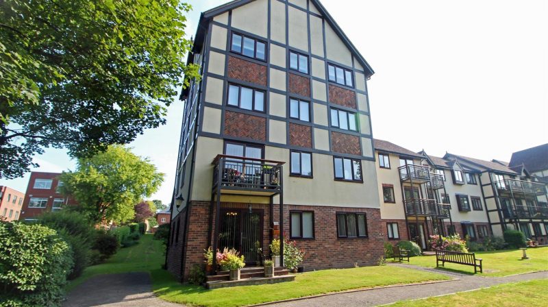 Apartment 421, The Cedars Abbey Foregate, Shrewsbury, SY2 6BY For Sale