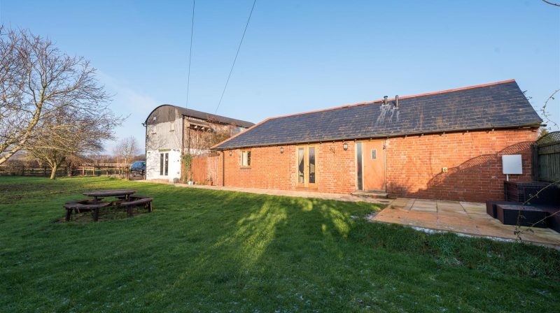 2 Country View , Shrewsbury, SY4 1AP For Sale