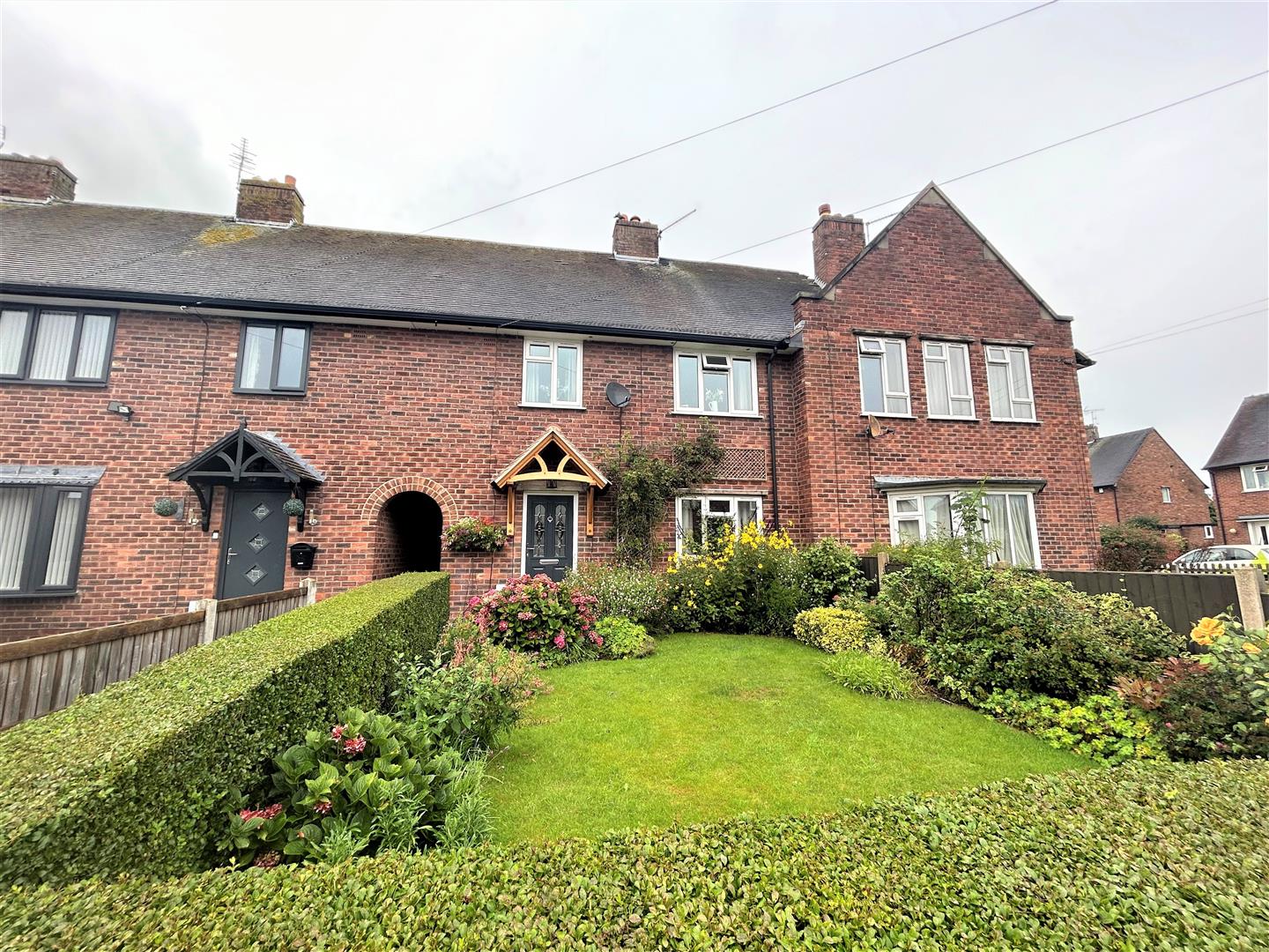4 The Grove, Shrewsbury, SY4 5EQ For Sale Monks Estate & Letting Agents
