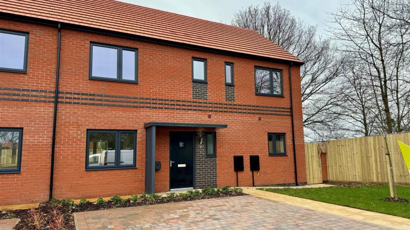 13 Miners Way Ifton Green, Oswestry, SY11 3DH For Sale