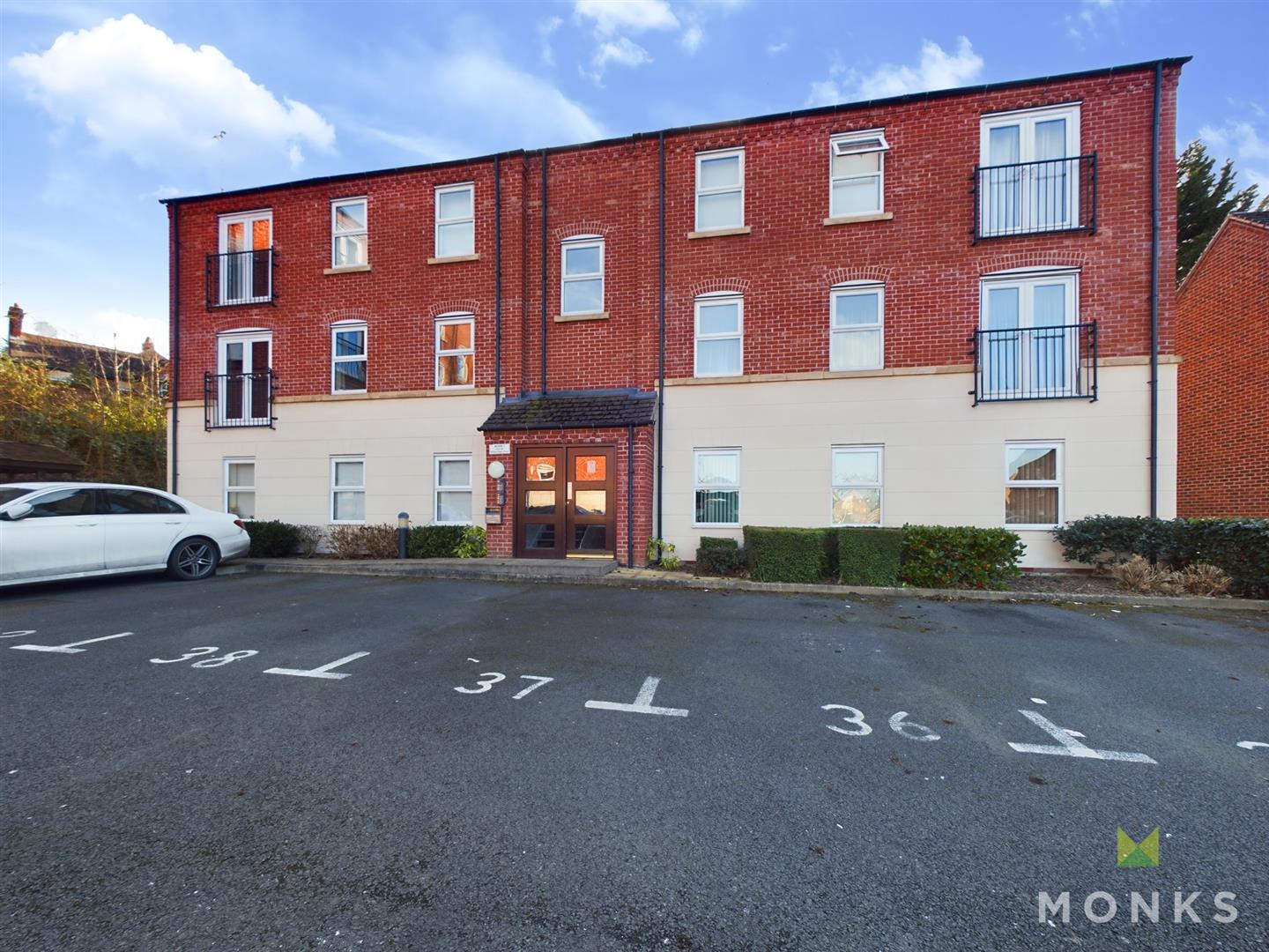 43 Wilfred Owen Close, Shrewsbury, SY2 5BY SSTC Monks Estate