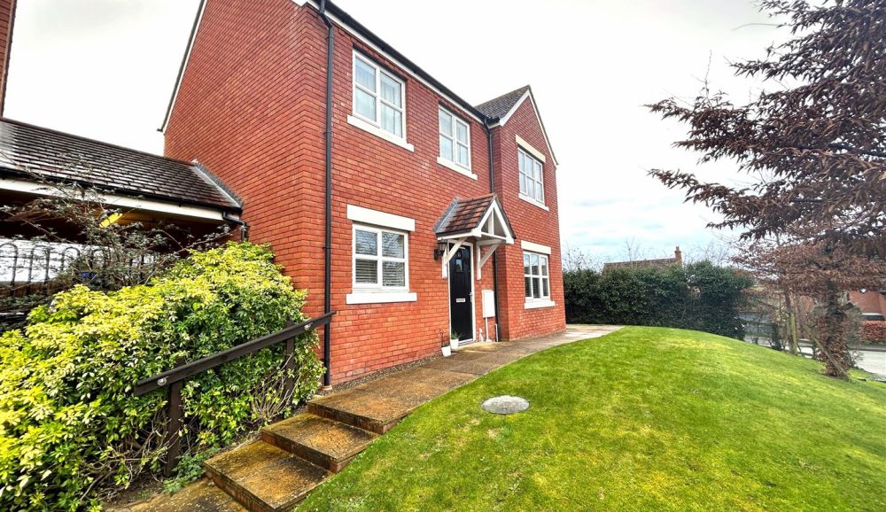 17 Cavell Drive, Shrewsbury, SY3 8GD For Sale