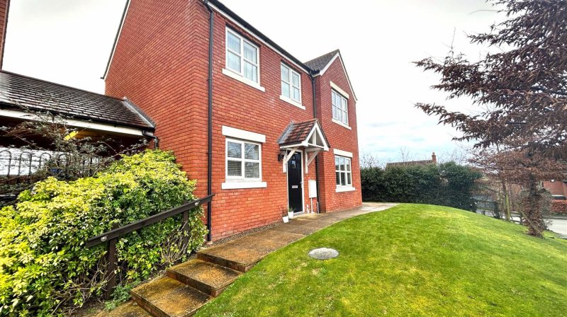 17 Cavell Drive, Shrewsbury, SY3 8GD For Sale