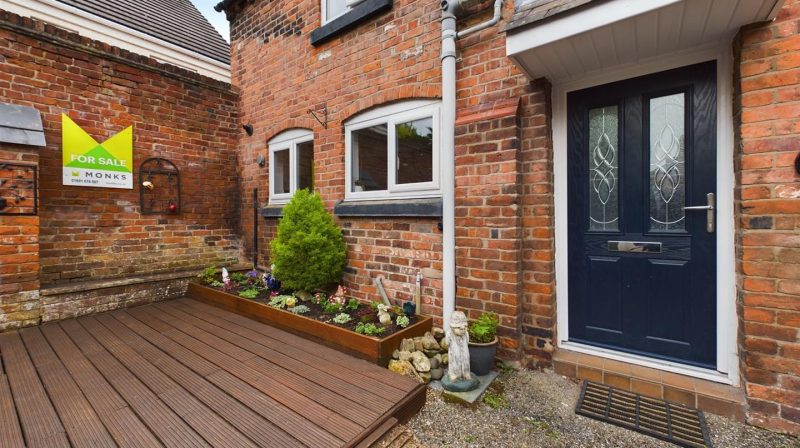 2 Beatrice Cottage Albert Road, Oswestry, SY11 1NF For Sale