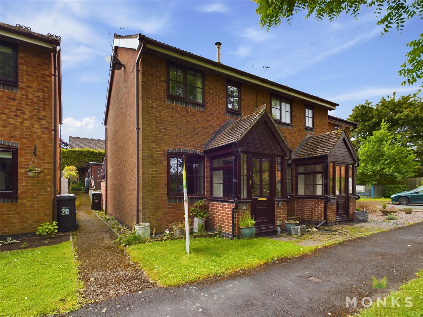 18 Orchard Drive, Oswestry, SY11 4LX For Sale Monks Estate & Letting