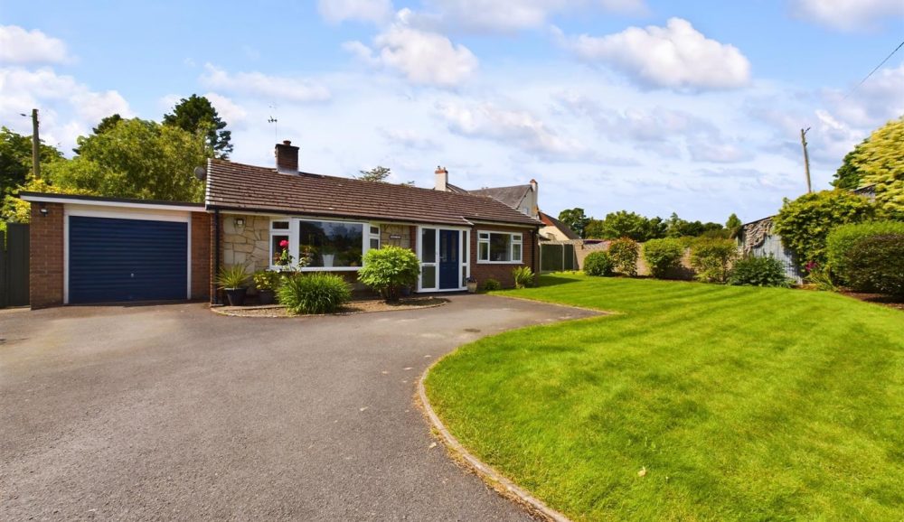 Llys Teg Station Road, Llanymynech, SY22 6EG For Sale