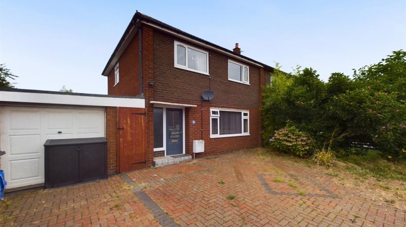 35 Hollies Drive, Shrewsbury, SY3 0NN For Sale