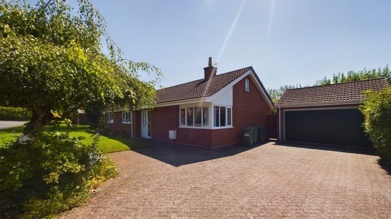 3 Well Mead Lane, Shrewsbury, SY5 8EW For Sale