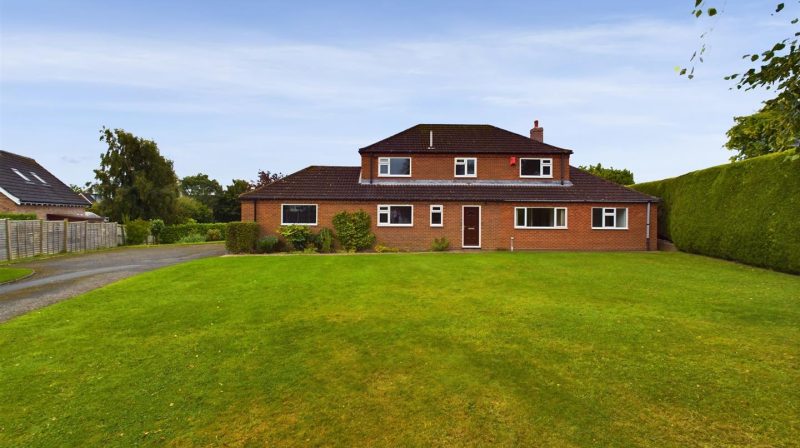 Maranatha Croeswylan Lane, Oswestry, SY10 9PT For Sale