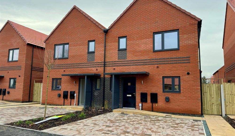 3 Miners Way, Oswestry, SY11 3FT For Sale