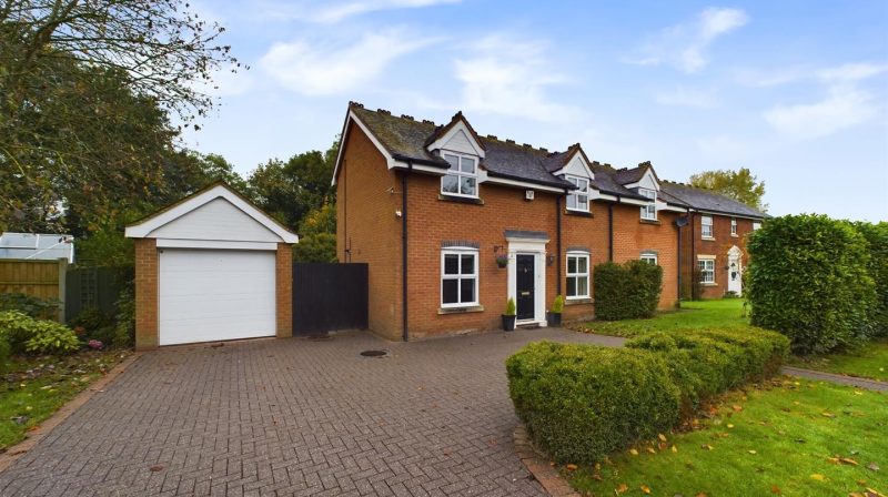 3 Hermitage Close, Shrewsbury, SY5 9QL For Sale