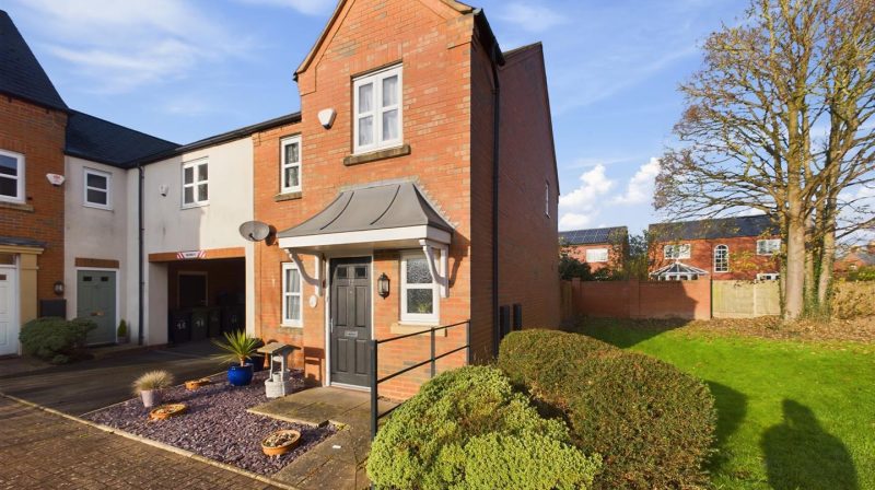 12 Isherwoods Way, Shrewsbury, SY4 5GD For Sale