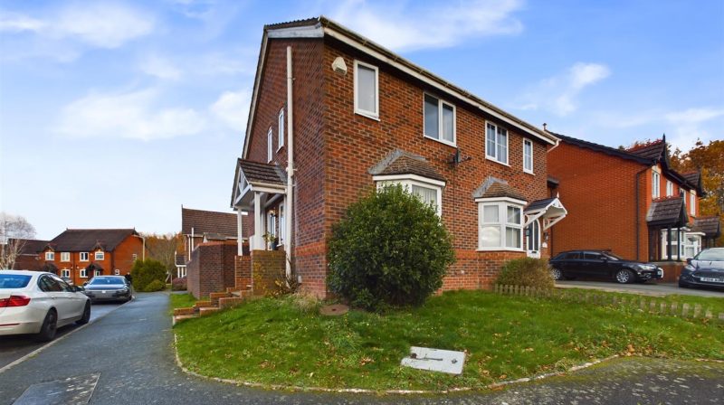 20 Henley Drive, Oswestry, SY11 2RF For Sale