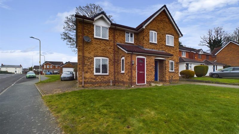 9 Plas Ffynnon Way, Oswestry, SY11 2TZ For Sale