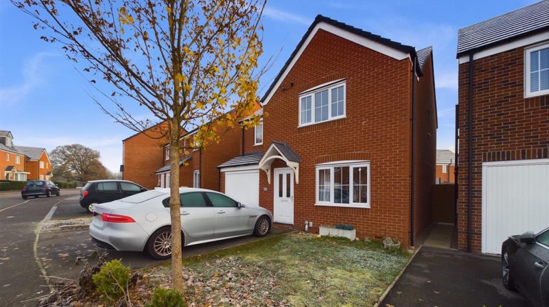 42 Broadhead Drive, Shrewsbury, SY1 4FB For Sale