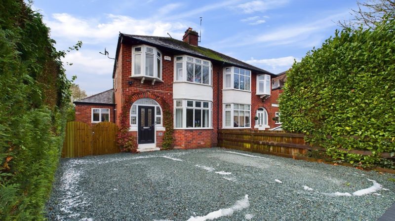 79 Oakfield Road, Shrewsbury, SY3 8AL For Sale