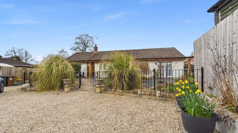 21 Boot Street, Whittington, Oswestry, SY11 4DG For Sale