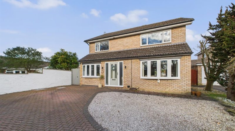 5 Linnet Close, Shrewsbury, SY1 4TZ For Sale