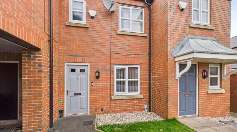 13 Dickins Meadow, Shrewsbury, SY4 5FD For Sale