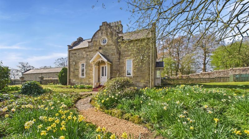 5 Oakhurst Cottage Oakhurst Road, Oswestry, SY10 7BY For Sale