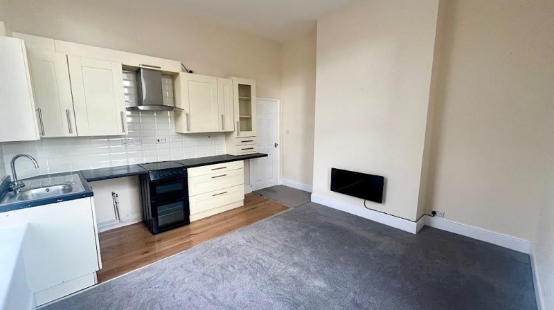 Flat 1 Shawbury Park, Shrewsbury, SY4 4JP To Let