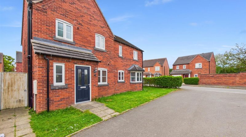 21 Barn Owl Way, Shrewsbury, SY3 5FA For Sale