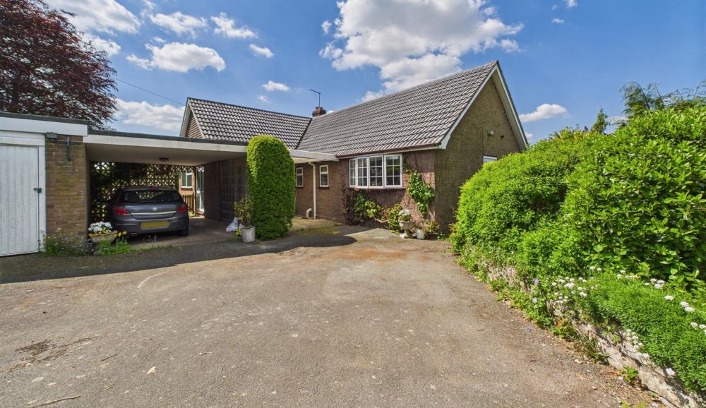 Mijus 16 Back Lane, Shrewsbury, SY4 3LA For Sale