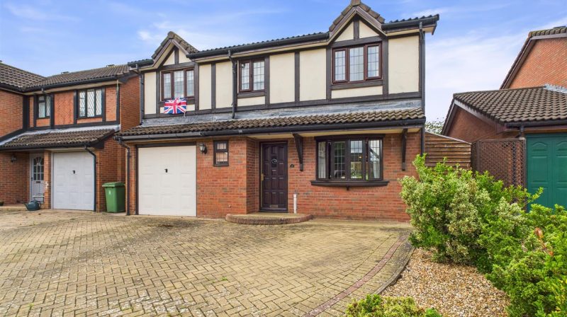 18 Millers Green, Shrewsbury, SY1 2UB For Sale