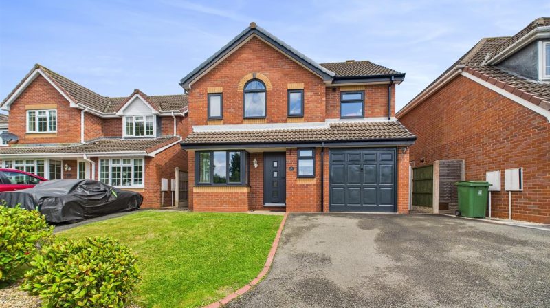 3 Collingwood Drive, Shrewsbury, SY3 5HP For Sale