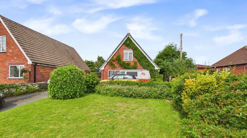 123 Middleton Road, Oswestry, SY11 2LJ For Sale