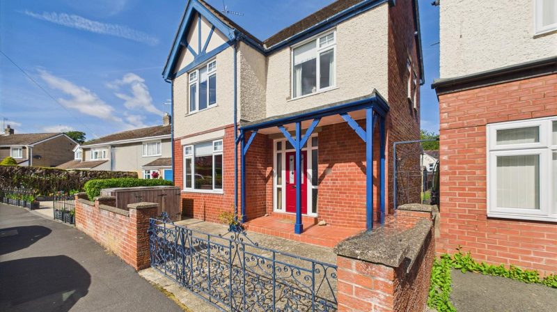 22 Vyrnwy Road, Oswestry, SY11 1NP For Sale