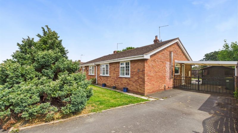 63 Somerset Way, Shrewsbury, SY4 5TW For Sale