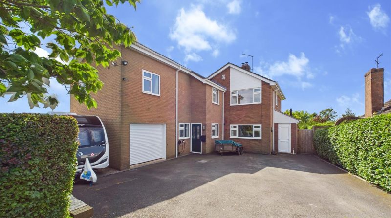 10 Field Drive, Shrewsbury, SY4 3LB For Sale 10 Field Drive, Shrewsbury, SY4 3LB For Sale