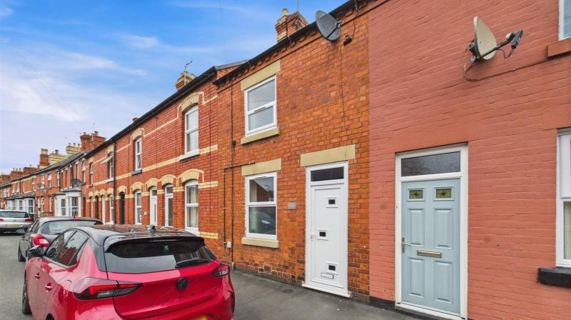 30 Albert Road, Oswestry, SY11 1NH SSTC 30 Albert Road, Oswestry, SY11 1NH SSTC