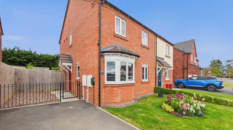 48 Atherton Rise, Shrewsbury, SY5 8BS SSTC