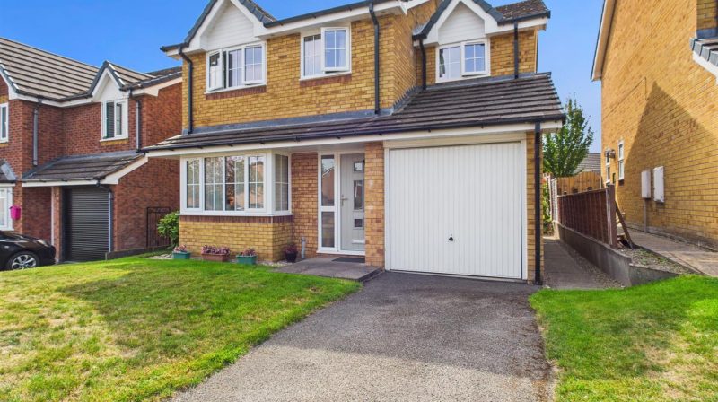 3 Glentworth Drive, Oswestry, SY10 9JB For Sale 3 Glentworth Drive, Oswestry, SY10 9JB For Sale
