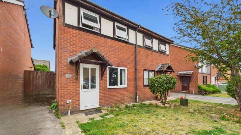 10 Ashlands Road, Weston Rhyn, SY10 7TN To Let 10 Ashlands Road, Weston Rhyn, SY10 7TN To Let