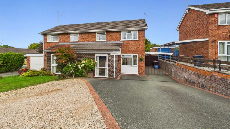62 Whitefriars, Oswestry, SY11 2LW SSTC 62 Whitefriars, Oswestry, SY11 2LW SSTC