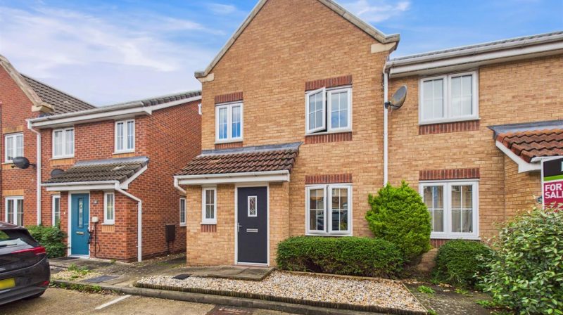 61 Greenfields Gardens, Shrewsbury, SY1 2RN For Sale 61 Greenfields Gardens, Shrewsbury, SY1 2RN For Sale