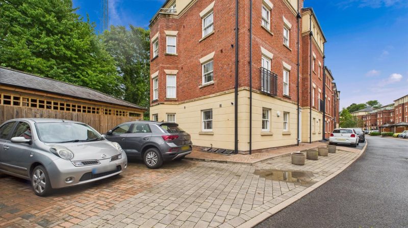 150 The Old Meadow, Shrewsbury, SY2 6GA To Let