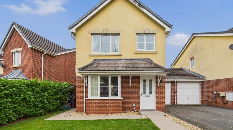 25 Parc Hafod, Llanymynech, SY22 6NZ For Sale