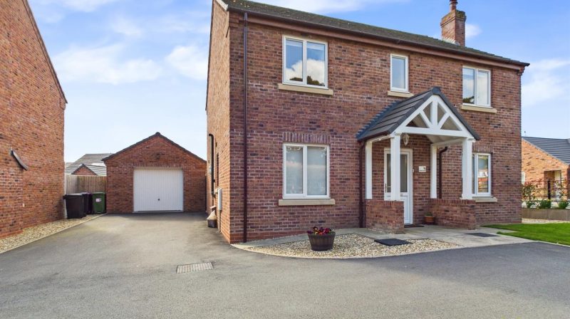 9 Ledwith Drive, West Felton, SY11 4FH For Sale 9 Ledwith Drive, West Felton, SY11 4FH For Sale