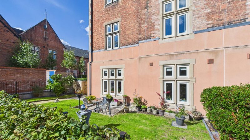 37 The Furlongs, Shrewsbury, SY3 5FU For Sale 37 The Furlongs, Shrewsbury, SY3 5FU For Sale