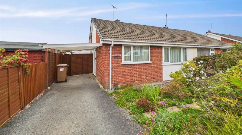 14 Powis Avenue, Oswestry, SY11 2JS For Sale 14 Powis Avenue, Oswestry, SY11 2JS For Sale