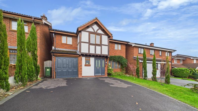 35 Henlow Rise, Shrewsbury, SY3 6BJ For Sale