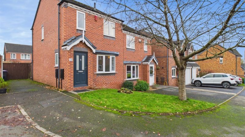 10 Hebden Grove, Shrewsbury, SY3 8TU For Sale