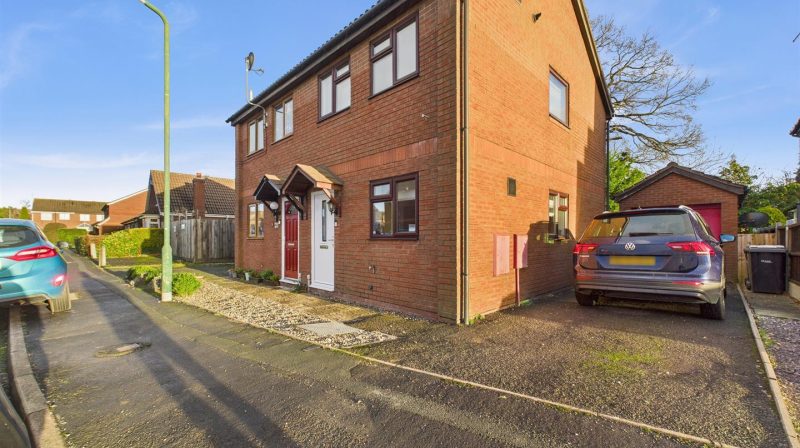15 Leafields, Shrewsbury, SY1 3JD For Sale