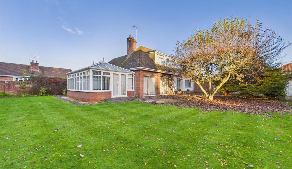 Hidcote Weston Avenue, Oswestry, SY11 2BH For Sale Hidcote Weston Avenue, Oswestry, SY11 2BH For Sale
