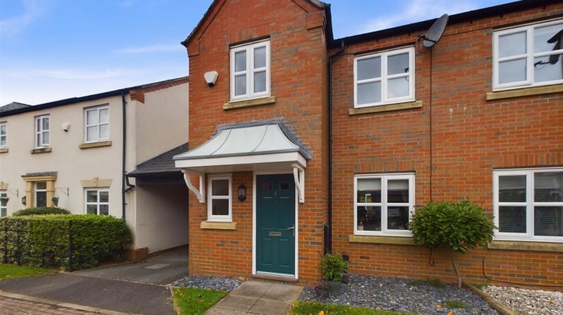 5 Dickins Meadow, Shrewsbury, SY4 5FD For Sale
