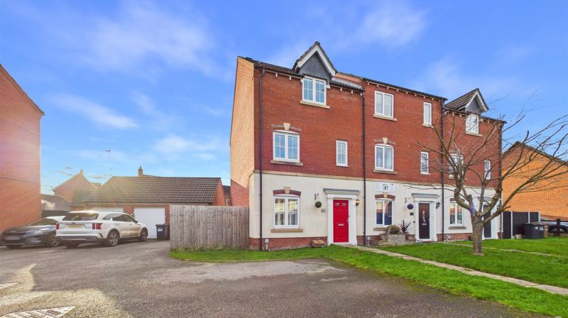 12 Weaver Close, Oswestry, SY11 2NW For Sale
